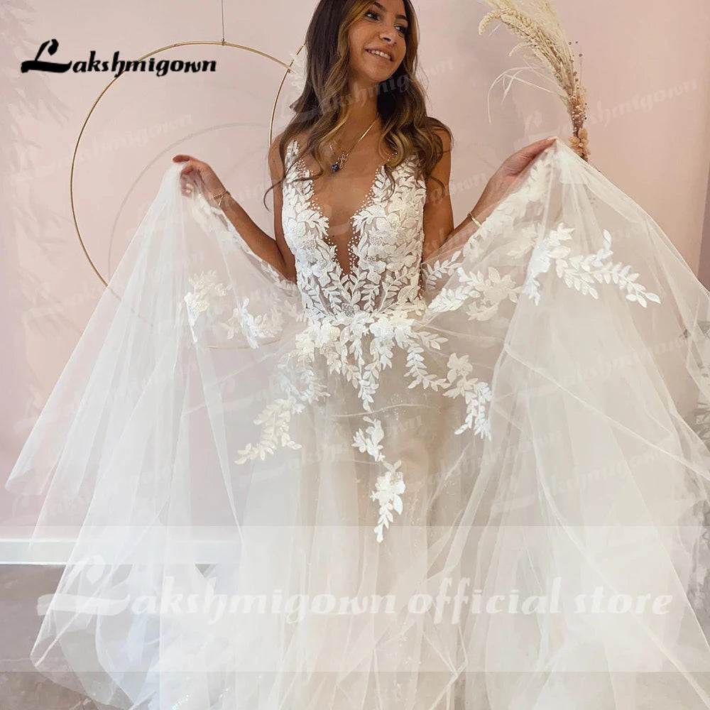 Sexy A-Line Backless Wedding Dress Vintage Lace Applique Beaded Off White Tulle Wedding Gowns Trouwjurk Long Bridal Dress
