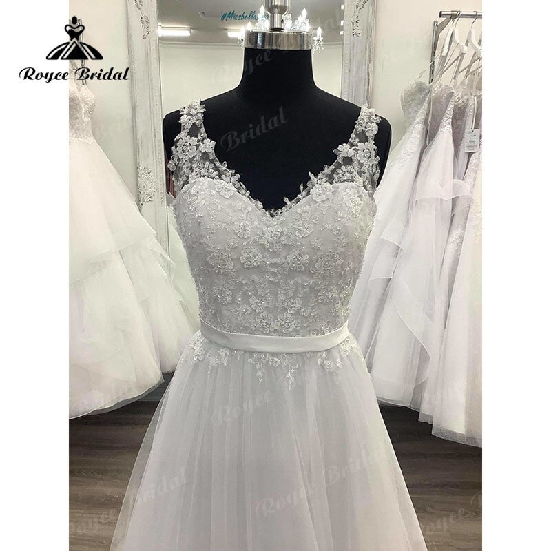 Robe de mariée princesse grande taille, sans manches, coupe trapèze, dos nu, en tulle, longue et élégante, style bohème, col en V, avec appliques en dentelle, 2025