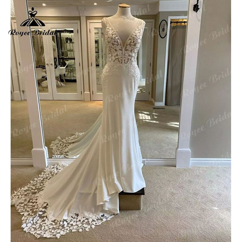 Robe de mariée sirène/trompette en dentelle à col en V et dos nu avec boutons et appliques au dos, style Roycebridal, sur mesure, 2025