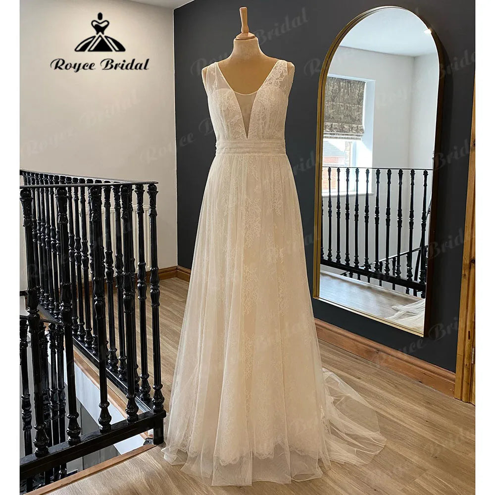 Vintage Beach Tank Lace Boho Sleeveless Wedding Gown for Women Bridal V Neck Wedding Dress vestido longo festa de casamento