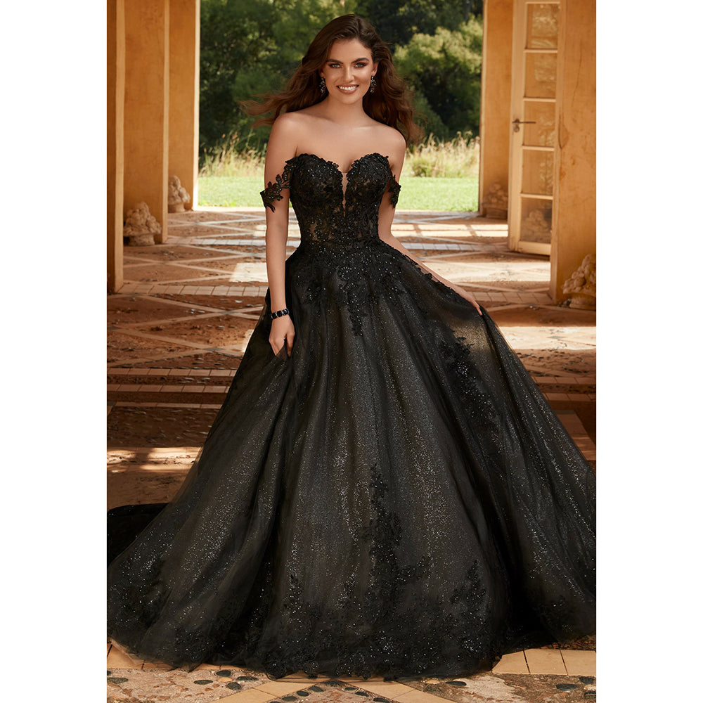 Sweetheart Collar Off the Shoulder Lace Gothic Black Wedding Dress