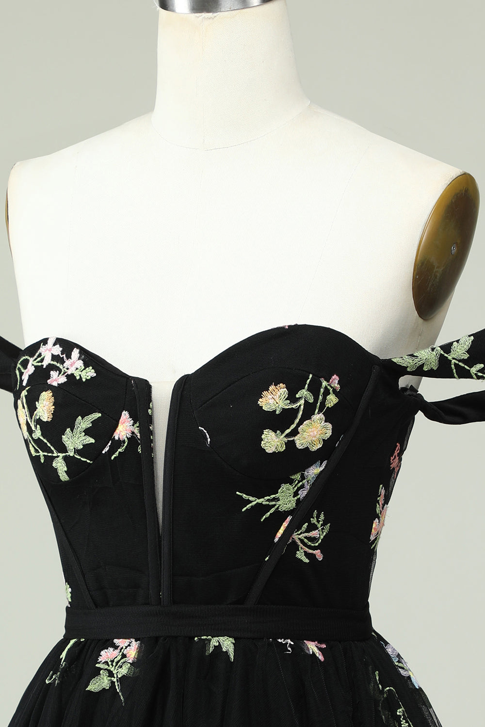 Cute A Line Sweetheart Black Short Homecoming Dress with Embroidery