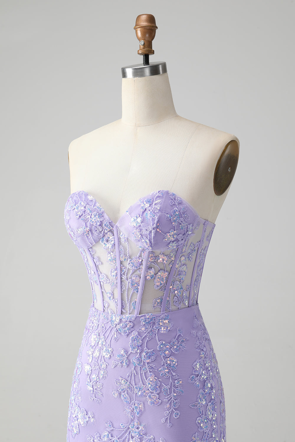 Edles lilafarbenes, figurbetontes, herzförmiges, kurzes Homecoming-Kleid im Korsett-Stil mit Pailletten