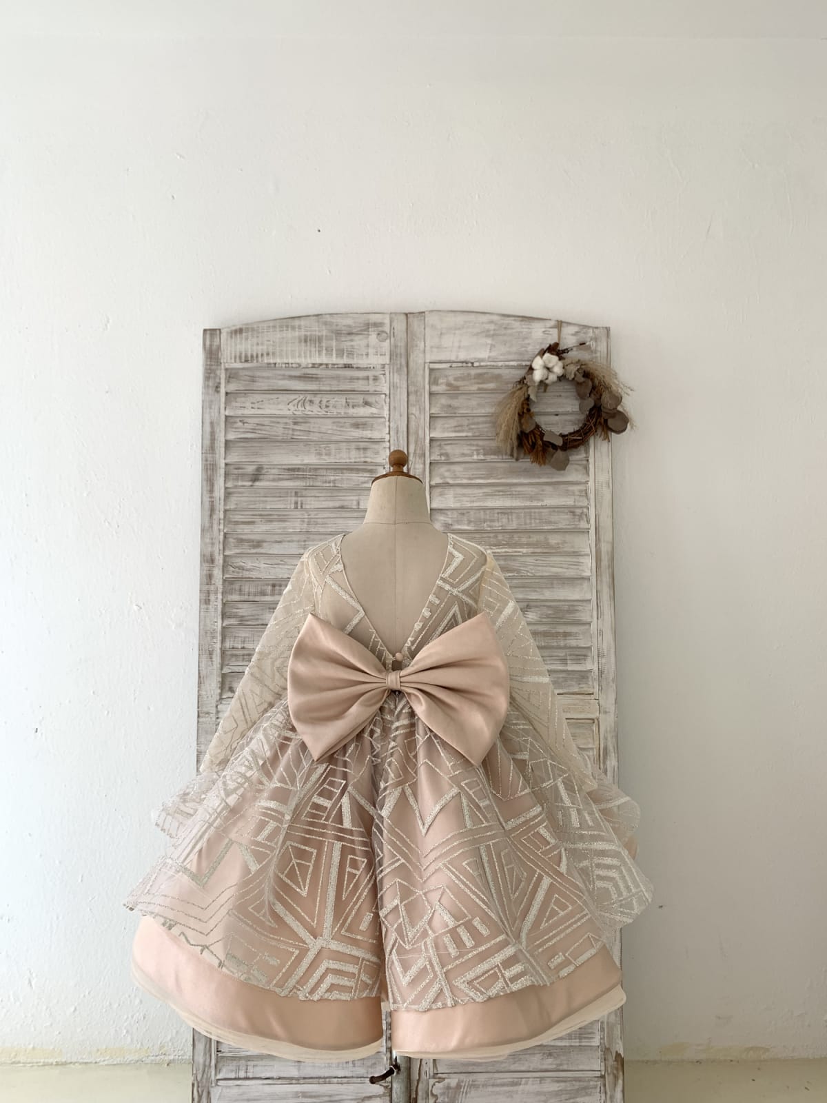 Long Sleeves V Back Glittering Lace Champagne Satin Wedding