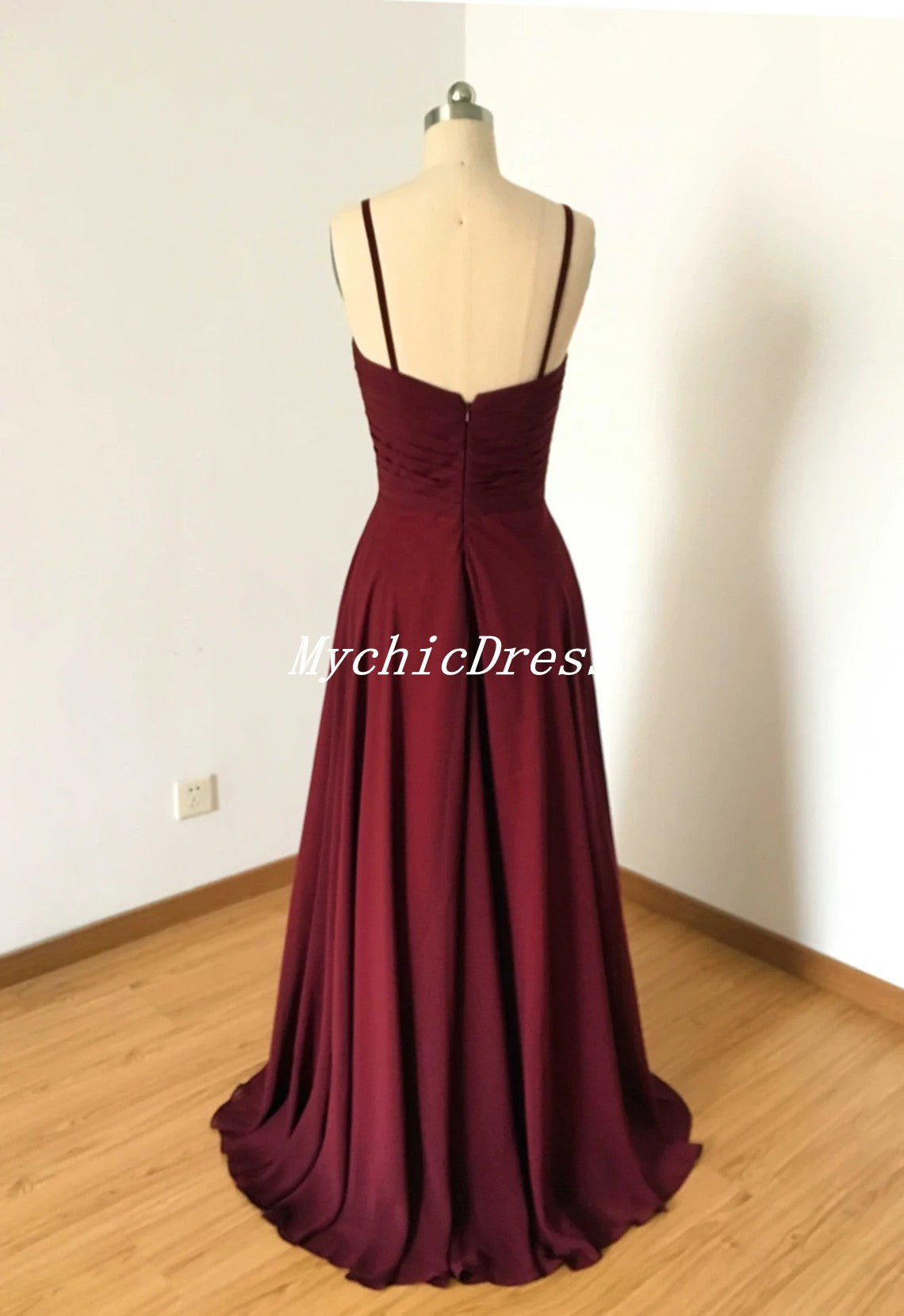 Roycebridal Burgunderrotes Chiffon-Brautjungfernkleid mit Herzausschnitt und Spaghettiträgern