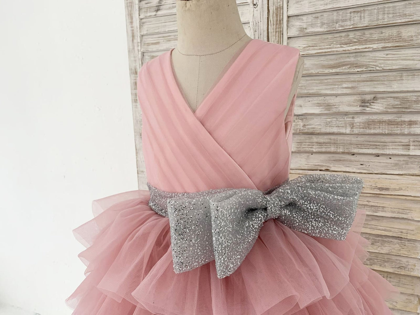 Cupcake Mauve Tulle V Neck Wedding Flower Girl Dress with