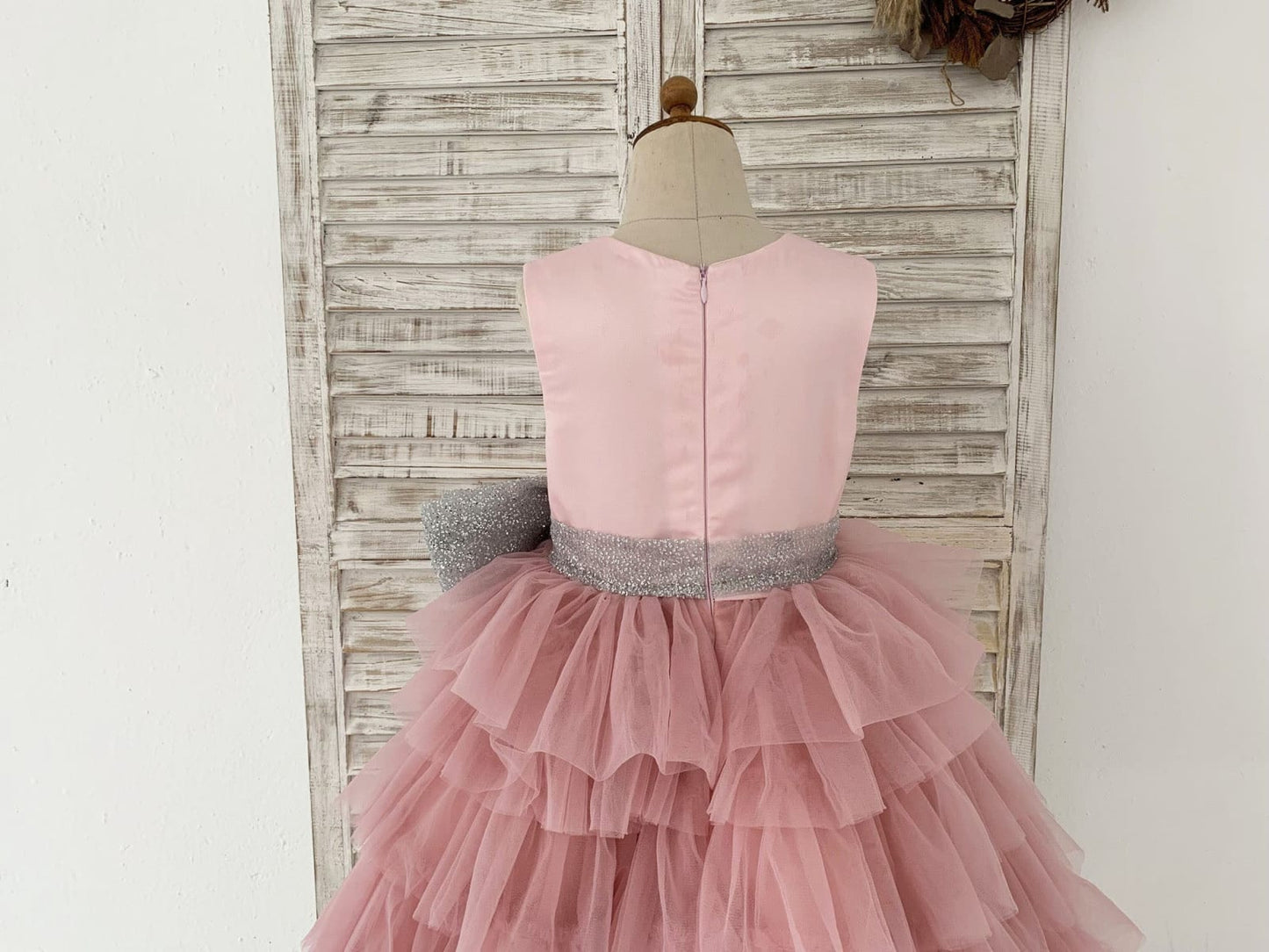 Cupcake Mauve Tulle V Neck Wedding Flower Girl Dress with