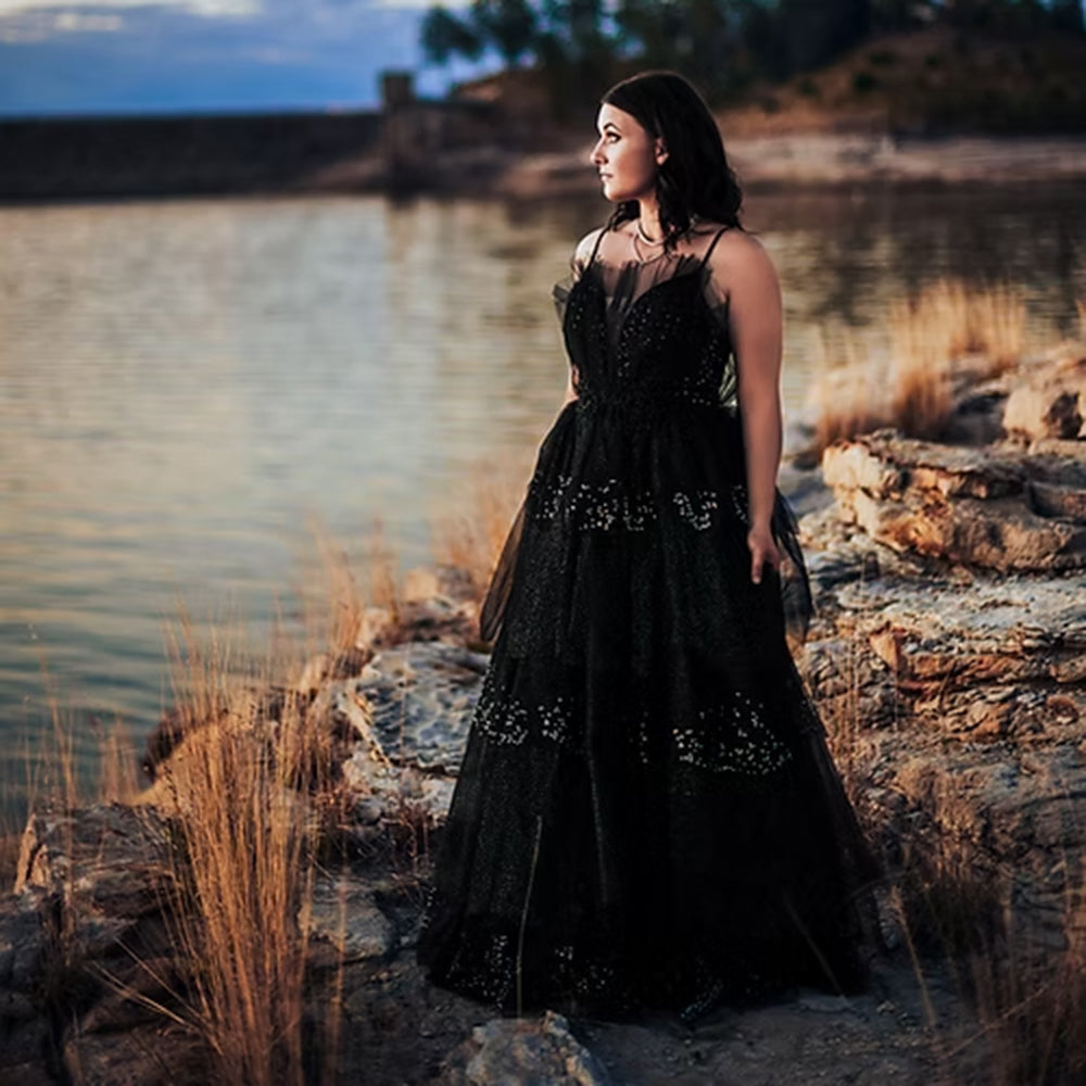 Sexy Scalloped Neck Spaghetti Straps Lace Open Back Lace Tulle A Line Gothic Black Wedding Dress