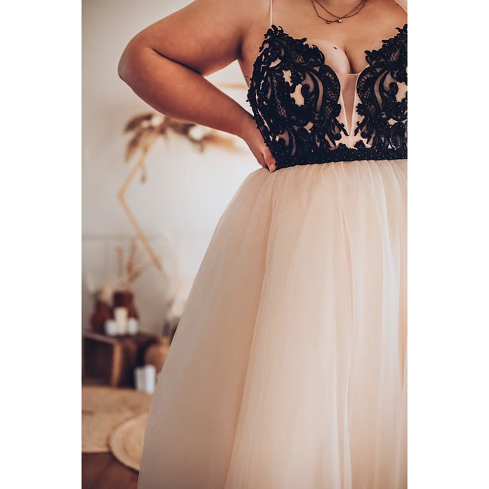 Sexy V Neck Spaghetti Straps Lace Top Tulle A Line Gothic Black Wedding Dress