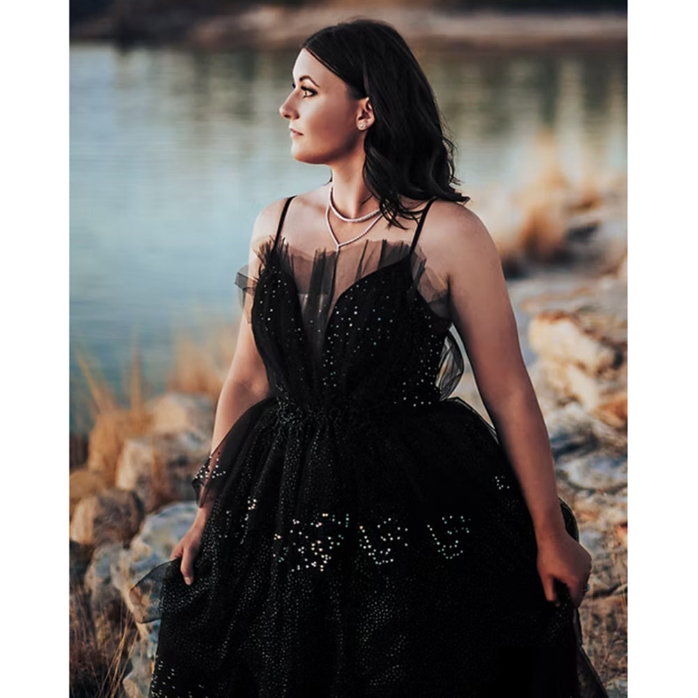 Sexy Scalloped Neck Spaghetti Straps Lace Open Back Lace Tulle A Line Gothic Black Wedding Dress