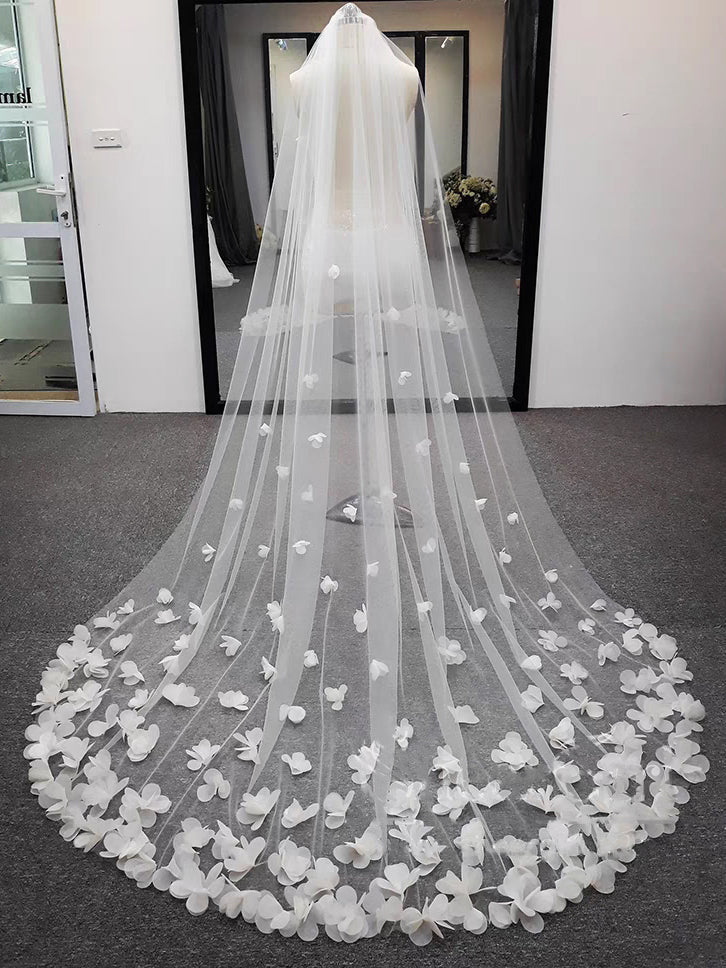 Voile de mariée cathédrale en dentelle florale 3D de Roycebridal