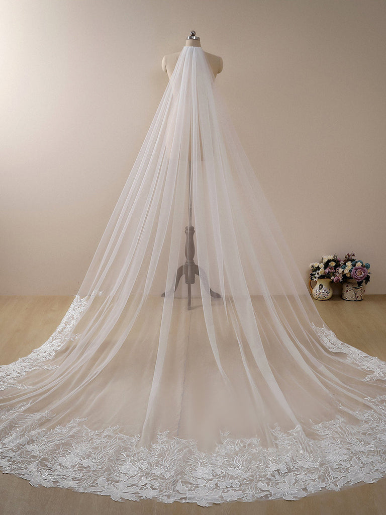 Voile de mariée cathédrale en dentelle fleurie Roycebridal