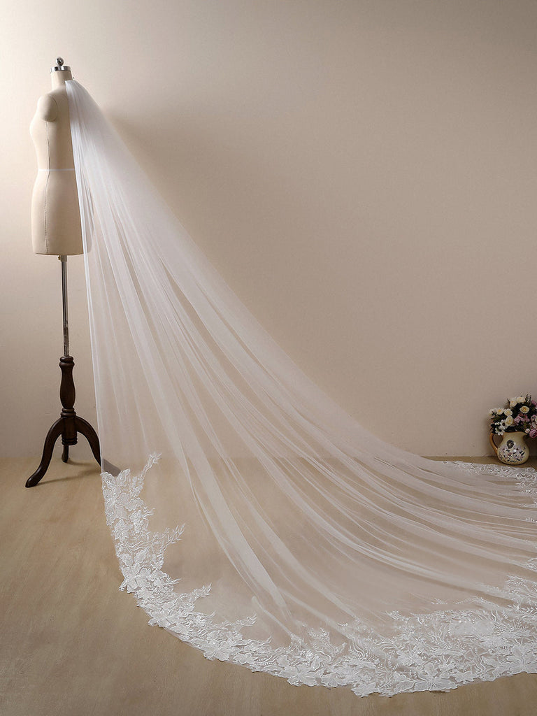 Voile de mariée cathédrale en dentelle fleurie Roycebridal