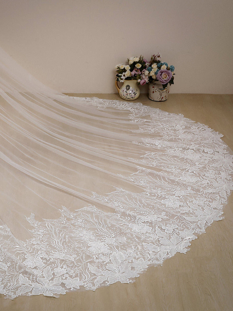 Voile de mariée cathédrale en dentelle fleurie Roycebridal