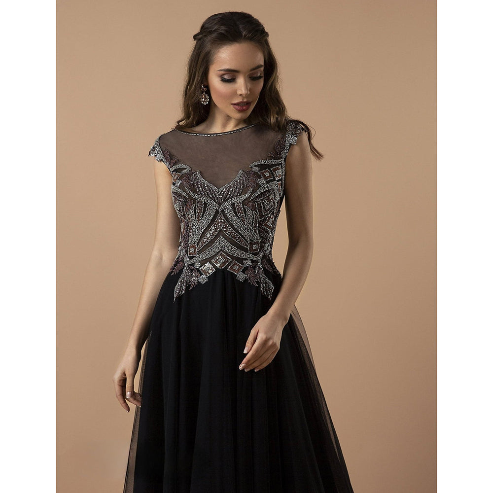 O Neck Short Cap Sleeve Beading Top Tulle A Line Gothic Black Wedding Dress