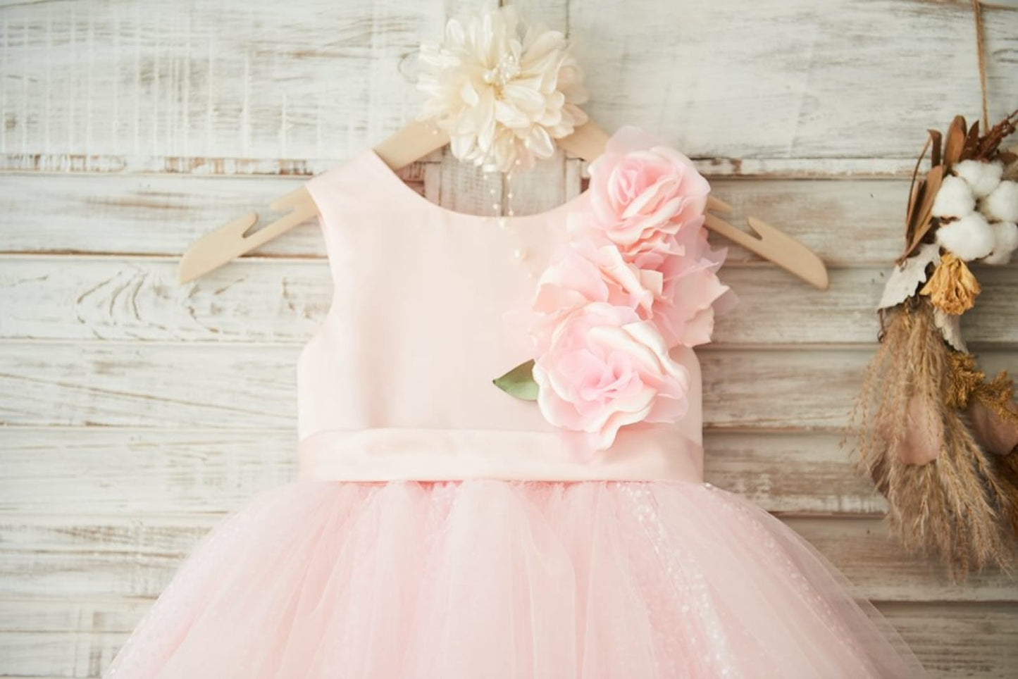 Hi-low Pink Dot Tulle Wedding Flower Girl Dress with 3D