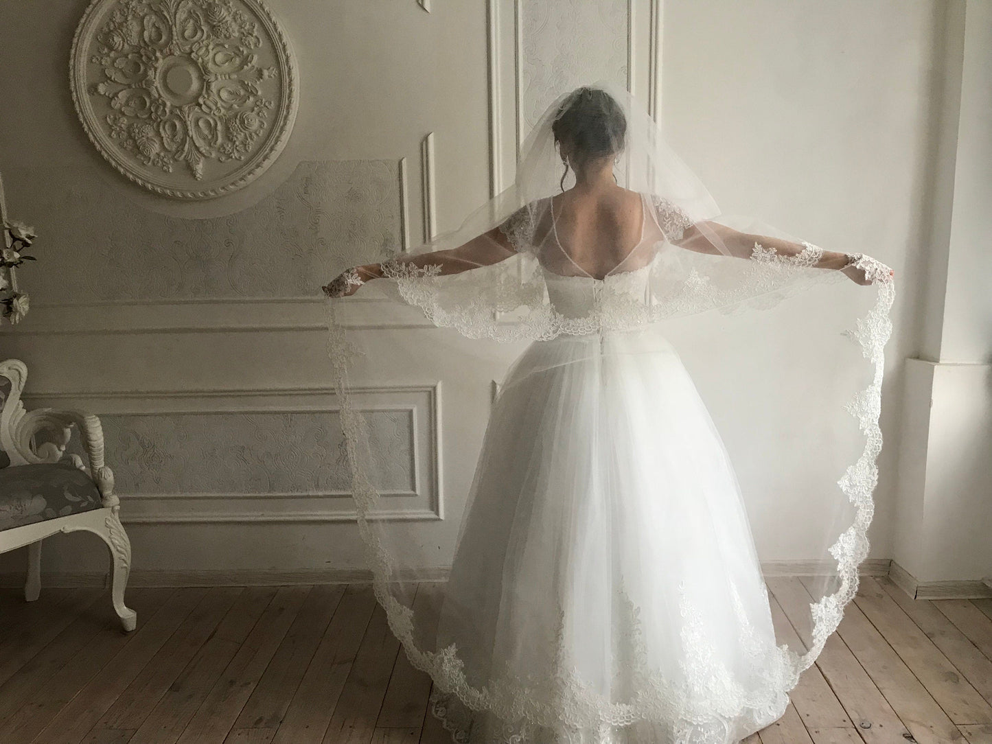 Roycebridal Vintage White Cathedral Lace Double Tiers Long Wedding veil