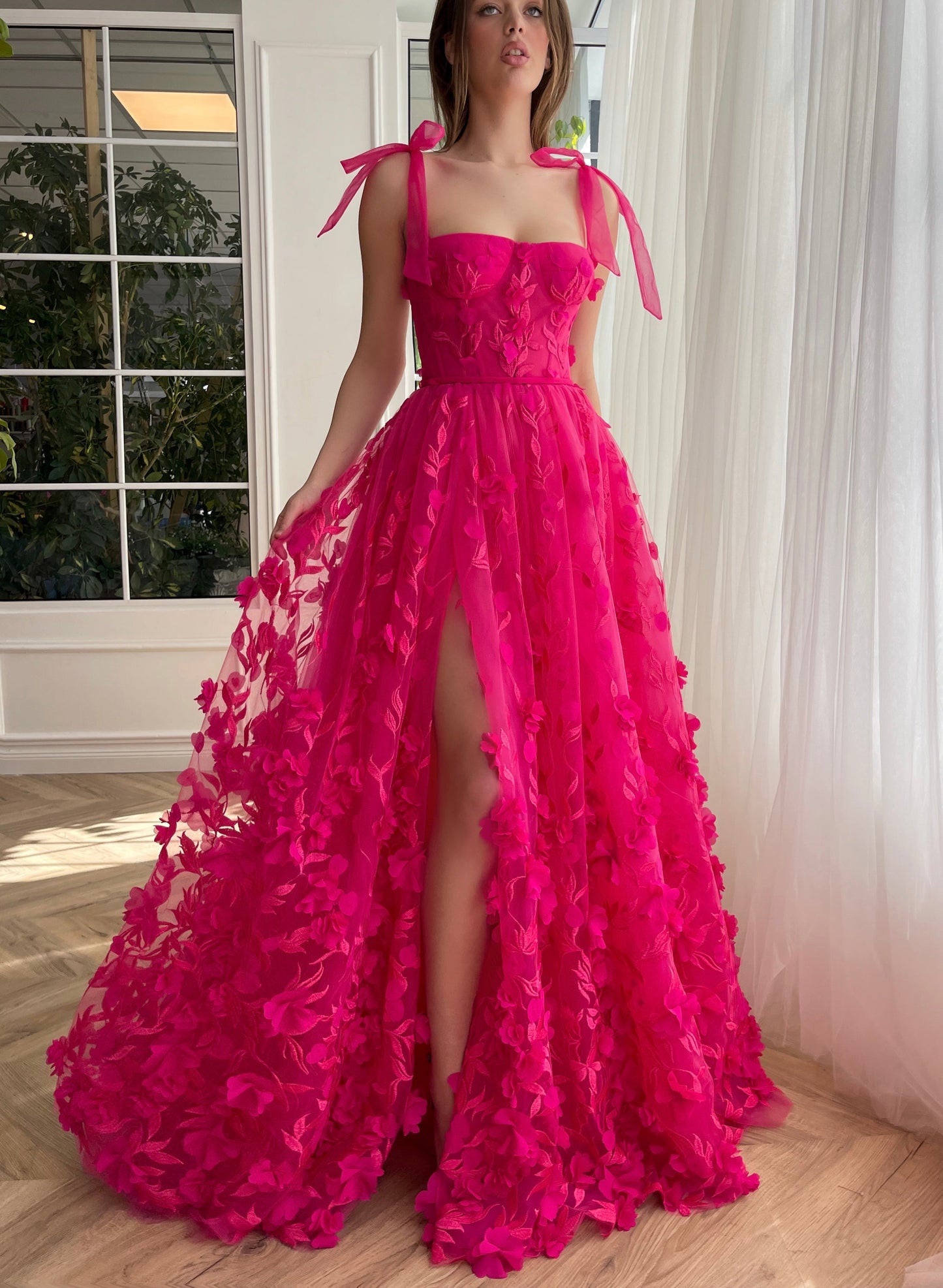 Roycebridal Kayleigh | Elegantes A-Linien-Ballkleid aus 3D-Blumenspitze mit Schlitz in Fuchsie
