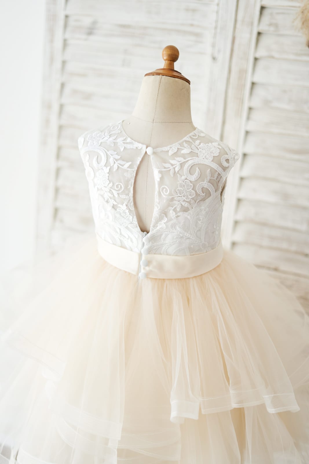 Ivory Lace Champagne Tulle Short Knee Length Wedding Flower