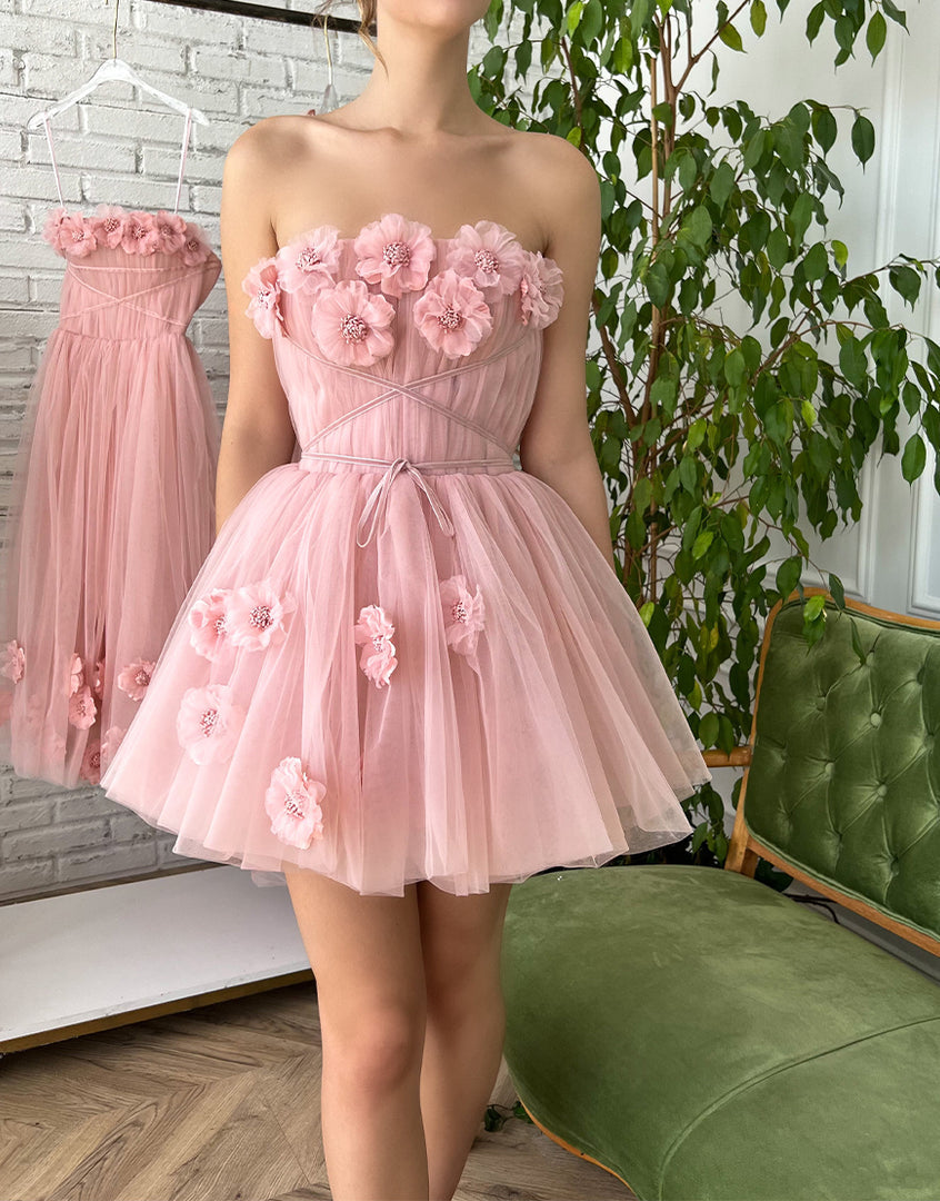 Iris | Robe de soirée courte trapèze avec fleurs faites à la main