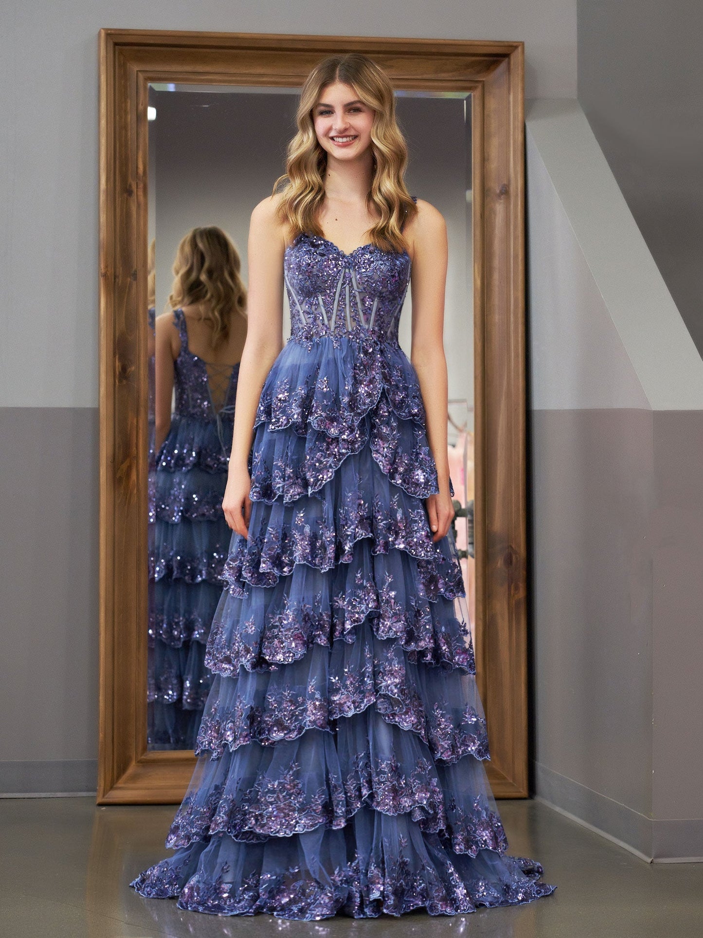 Roycebridal Graublaues Prinzessinnen-A-Linien-Ballkleid mit schulterfreiem Korsett und Spitzenrüschen
