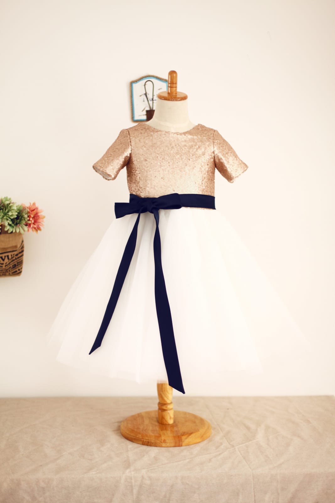 Short Sleeves Mate Champagne Sequin Tulle Flower Girl Dress