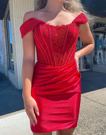 Automne | Robe de soirée fourreau à épaules dénudées et corset