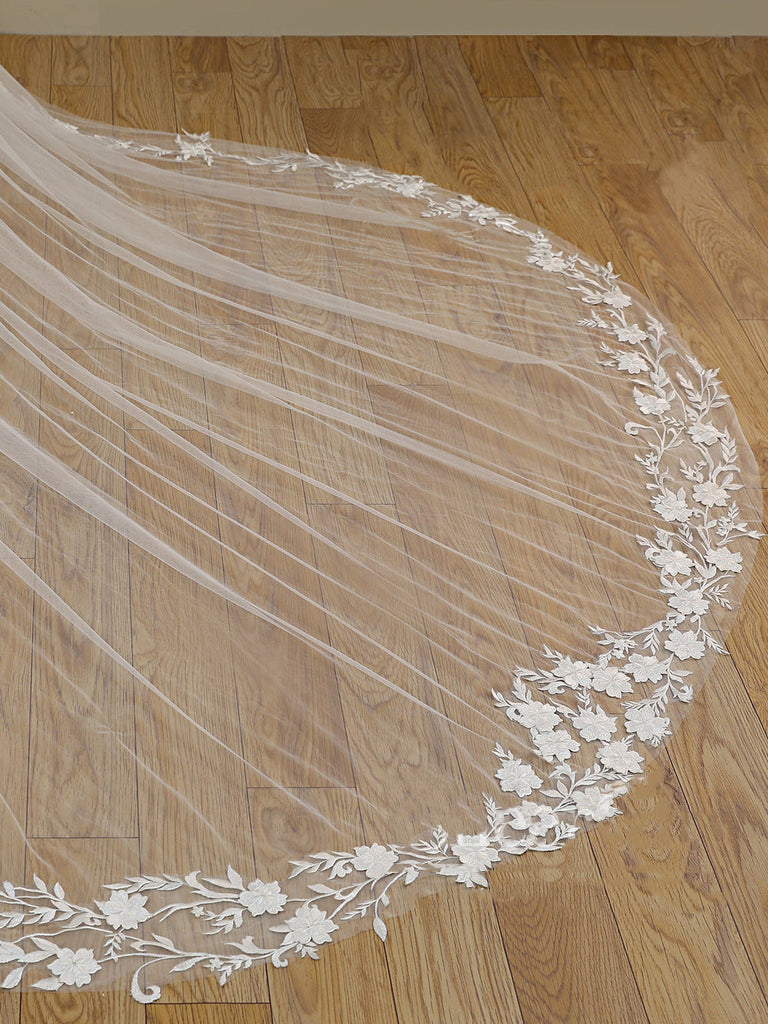 Roycebridal Atemberaubender Kathedralschleier mit Blumenspitze, Brautschleier, Hochzeitsschleier