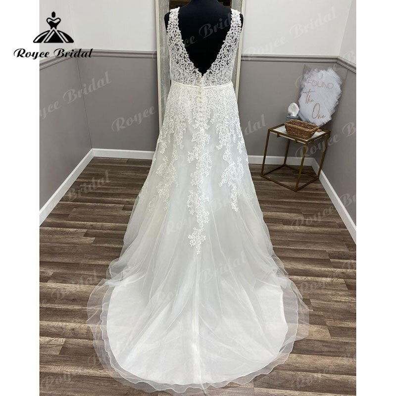 Roycebridal Robe de mariée sirène/trompette grande taille, col en V, appliques en dentelle, dos nu, traîne, élégante, 2025