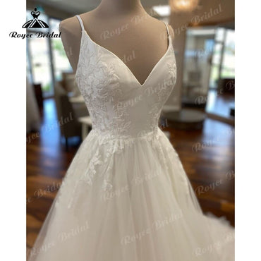 Robe de mariée trapèze en satin et tulle, col en V, bretelles spaghetti, appliques en dentelle, style bohème chic, élégante, 2025