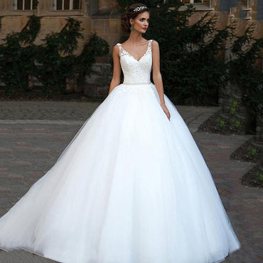 Roycebridal Boho Brautkleider Sexy V-Ausschnitt Spitze Applikation A-Linie Rückenfrei Pailletten Schärpen Brautkleid Custom Plus Size Brautkleid