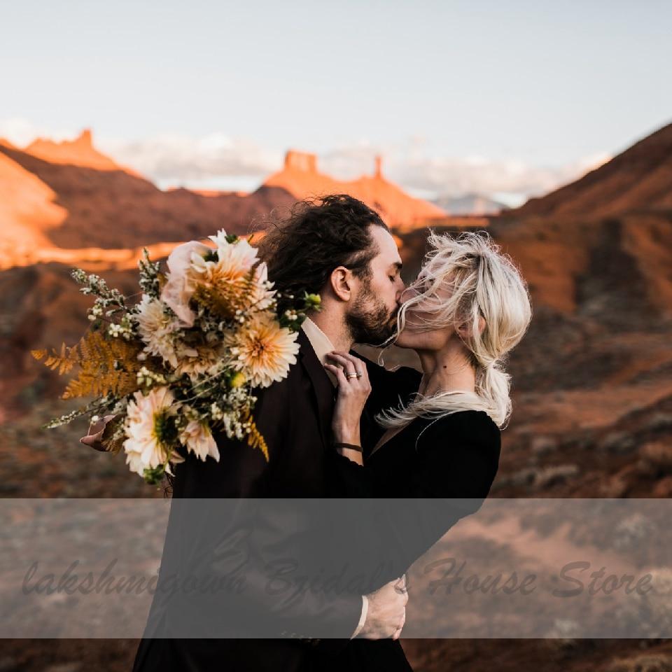 Simple Sexy Black Wedding Dress Long Sleeves - ROYCEBRIDAL OFFICIAL STORE