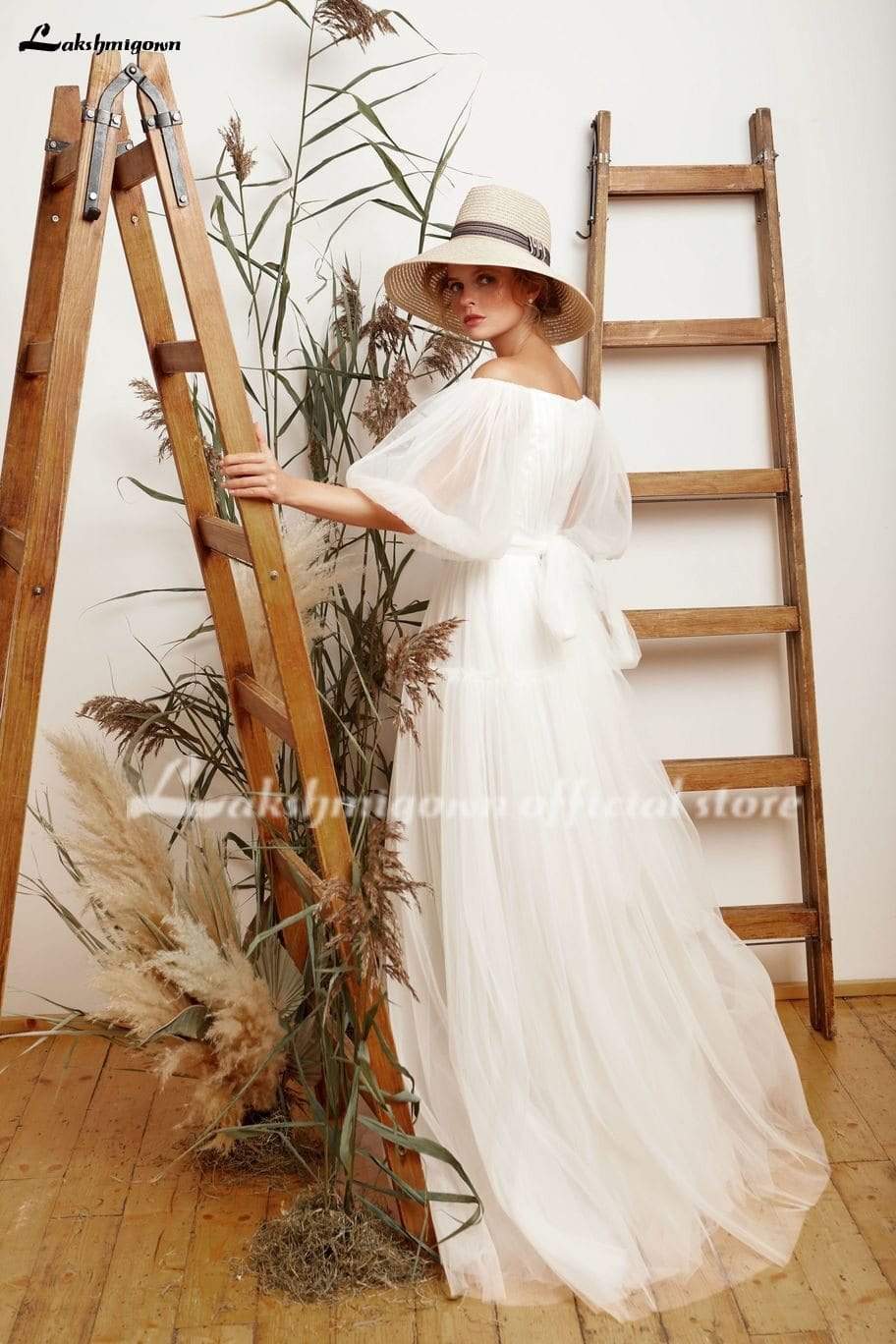 Simple tulle Wedding Dress Elegant Bridal Gowns A-Line - ROYCEBRIDAL OFFICIAL STORE