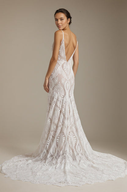 Beach Floral Mermaid V-Back Boho Lace Wedding Dress with Sweep Train Customized