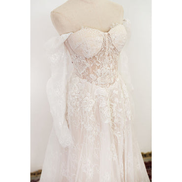 Elegant Sweetheart Neck Long Flare Sleeve Back Lace Up Full Lace A Line Gothic Black Wedding Dress