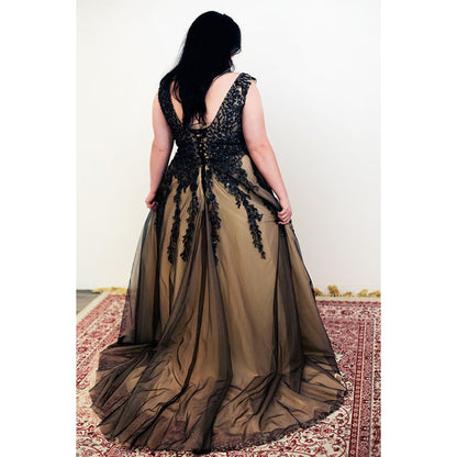 V Neck Off the Shoulder Open Back Lace Up Appliques Tulle A Line Gothic Black Wedding Dress