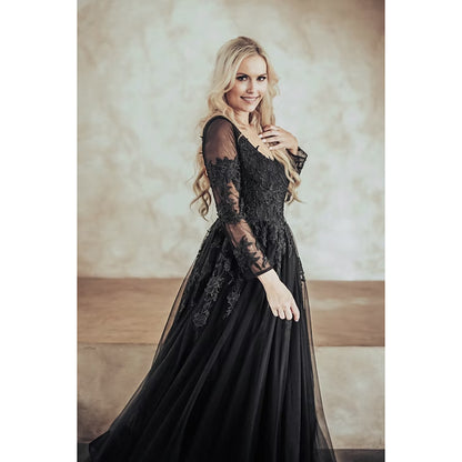 Sexy Split O Neck Long Sleeve Open Back Lace Appliques Tulle A Line Gothic Black Wedding Dress