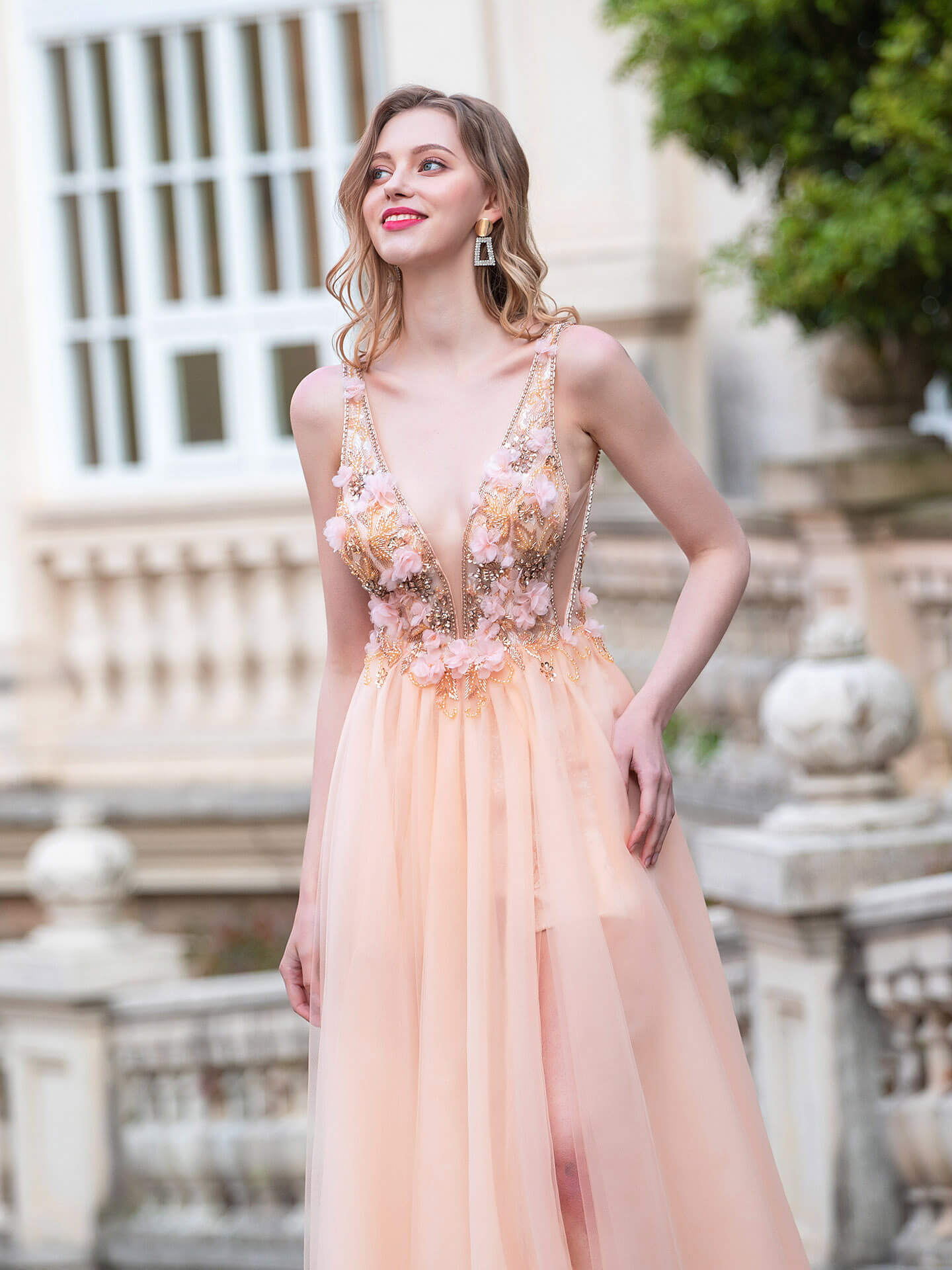 Roycebridal Roycebridal A-line Luxurious Fashion Sexy V-neck Formal Evening Dresses Sleeveless Floor Length Prom Dresses