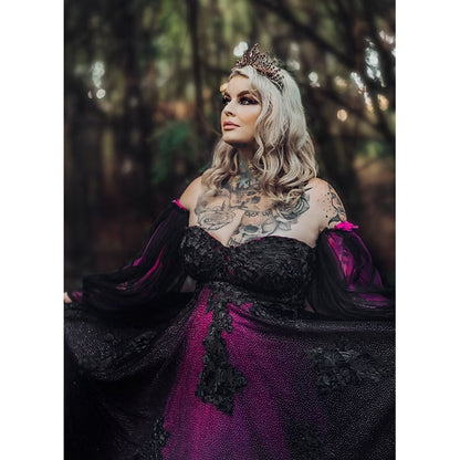 Sexy Sweetheart Neck Off the Shoulder Long Sleeve Open Back Lace  Appliques Tulle Rose Red A Line Gothic Black Wedding Dress