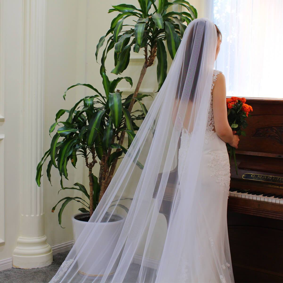 Cathedral Length Spanish Mantilla Veil Viniodress V685-Veils-Viniodress-Ivory-Viniodress