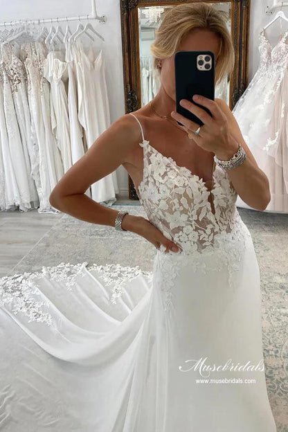 Bohemian wedding dresses | vintage wedding dresses | bridal gown | musebridals.com