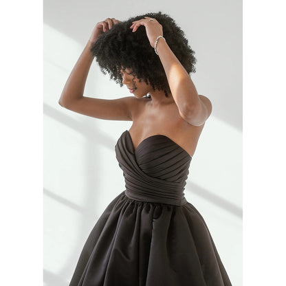 Classic Gothic Black Wedding Dresses Satin Ballgown with Strapless Sweetheart Neckline