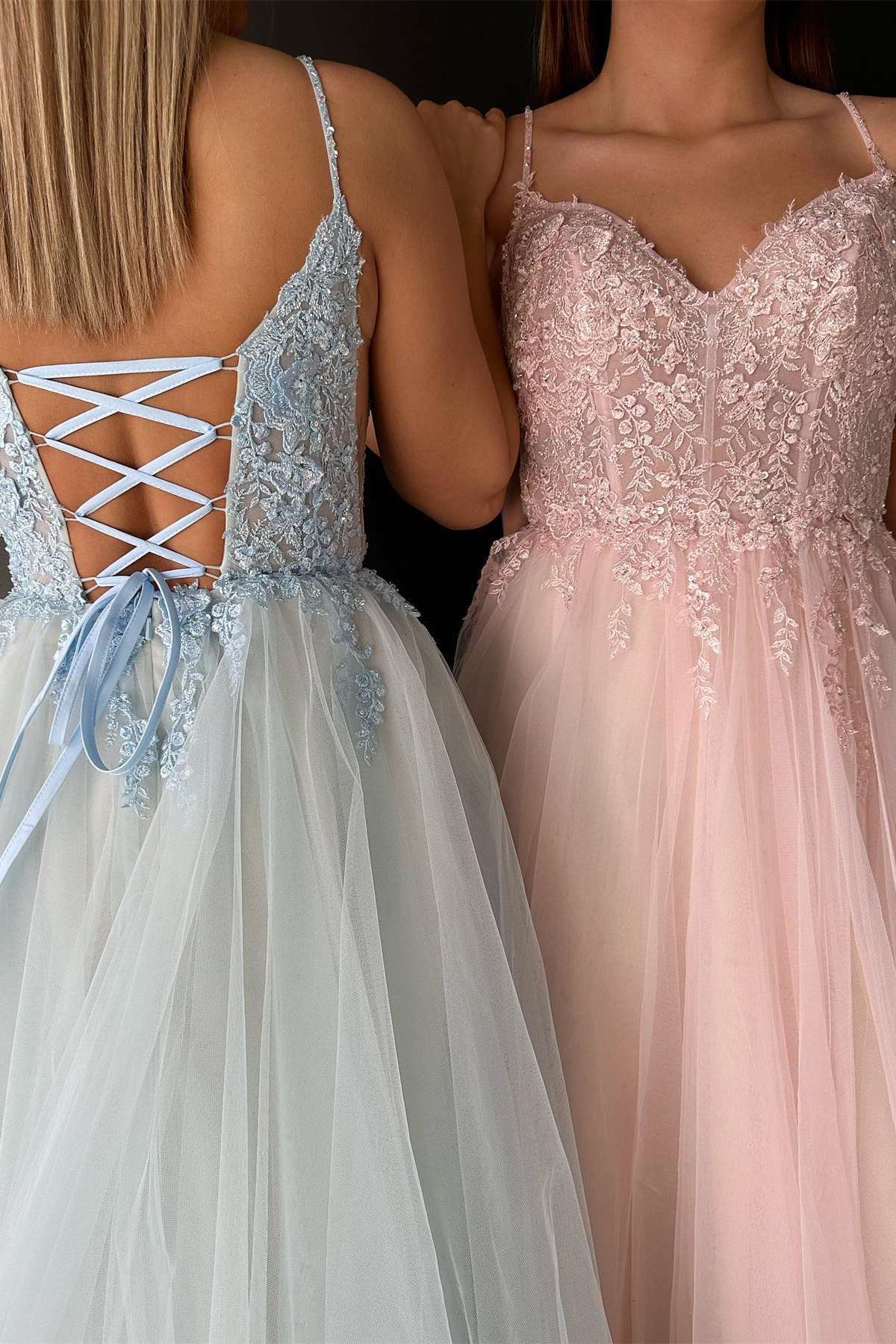 Roycebridal Aileen | V-Neck Lace-Up Appliques Tulle A-Line Prom Dress