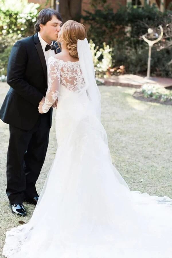 Ivory Lace Mermaid Off-the-Shoulder Long Sleeves Wedding Dresses, MW768 | lace wedding gown | bohemian wedding dresses | bridal outfits | musebridals.com