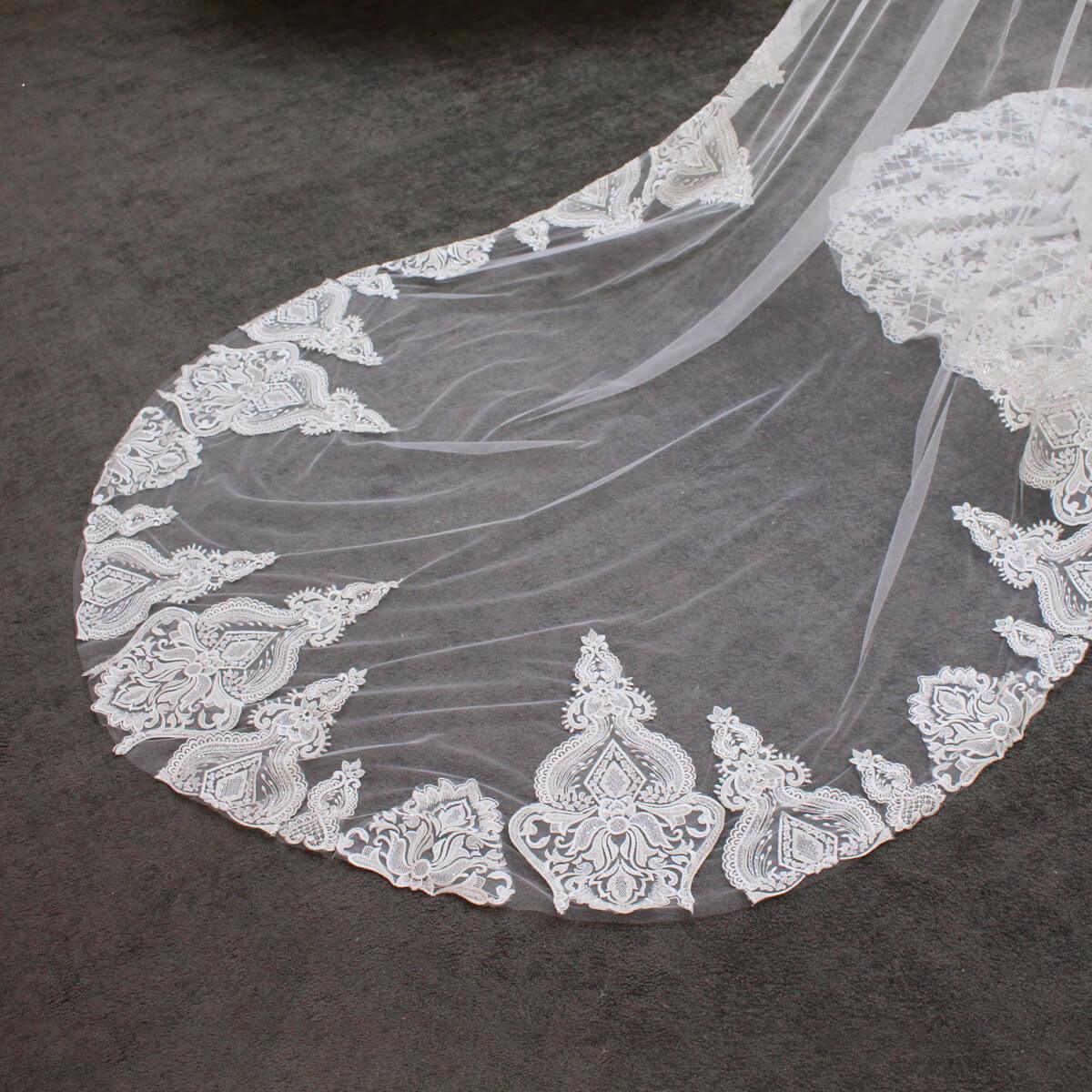 Lace Appliqued Cathedral Length Mantilla Veil Viniodress V689-Veils-Viniodress-Ivory-Viniodress