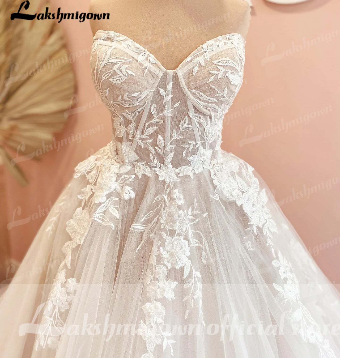 Luxurious Court Train Wedding Dress 2023 Vestido Civil Tulle Wedding Dresses Sleeveless Lace Bodice Bridal Gown  Robe de mariee
