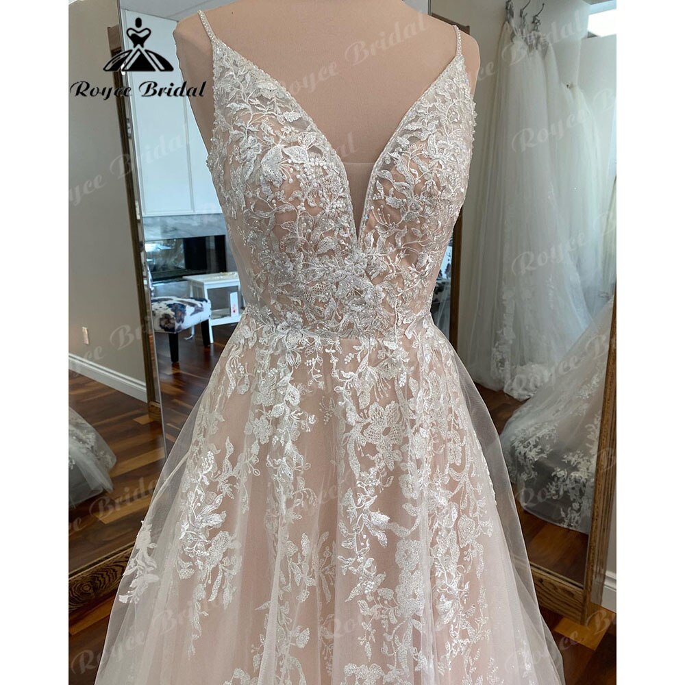 Plunging Lace Beach Blush Pink Spaghetti Wedding Dress for Women 2023 Wedding Gowns for Women Bridal Reception Gown Roycebridal