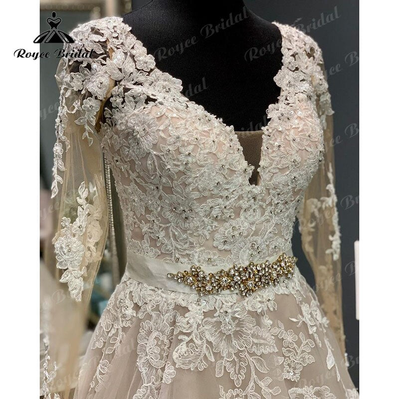 Roycebridal Vintage Long Sleeve Lace Appliques Beadings V Neck Wedding Dress Backless Custom Made Boho Garden Long Bridal Gown