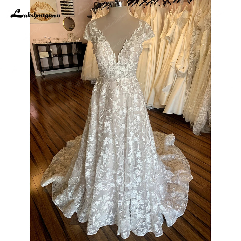 Lakshmigown Full Lace Boho Wedding Dress For Women Sexy V Neck Short Sleeves Bride Dress Lace Applique A-Line Sweep Train Custom