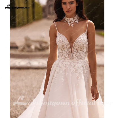 Roycebridal Women A Line Lace Wedding Dresses with Cape Robes Femmes Chic Bridal Boho Beach Wedding Gowns Spaghetti Straps